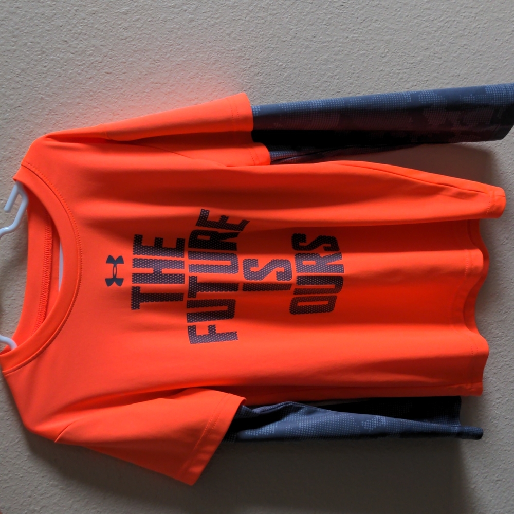 Under Armour long sleeve tee